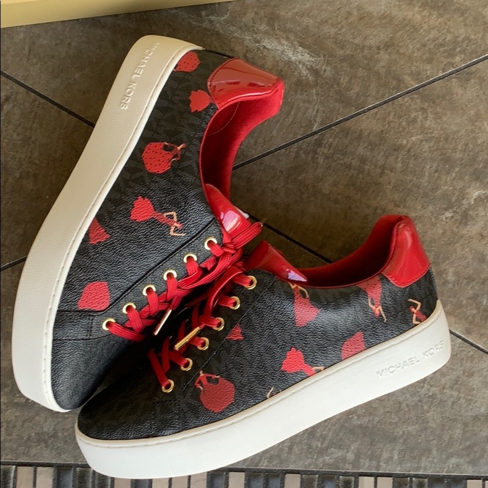 MICHAEL KORS POPPY LACE UP MINI LOGO PVC BLACK MUL - Picture 1 of 16